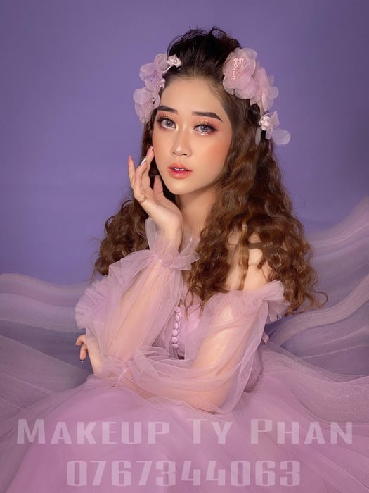 Hình ảnh Makeup Ty Phan 1