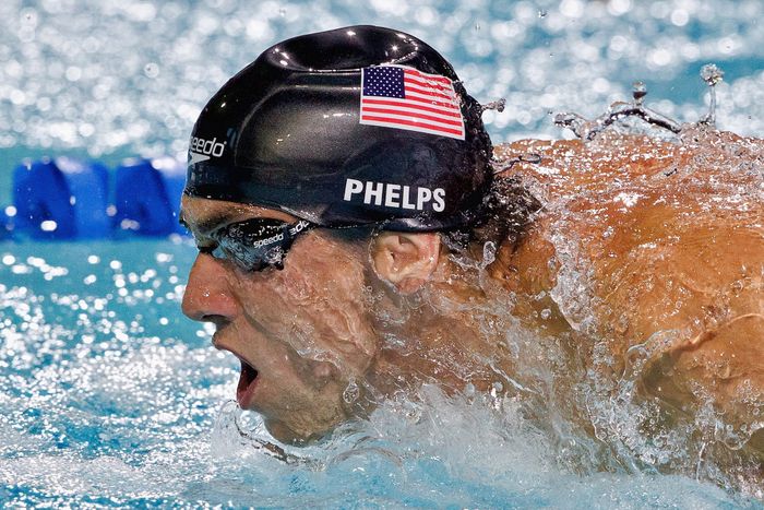 Kình ngư Michael Phelps không có đối thủ tại các giải bơi lội quốc tế ảnh 1