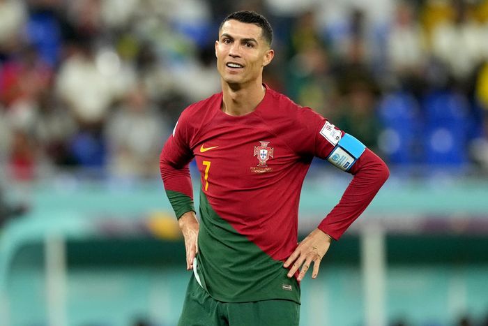 Sau khi khởi tạo kênh YouTube, Cristiano Ronaldo ngay lập tức nổi bật với sự thu hút mạnh mẽ