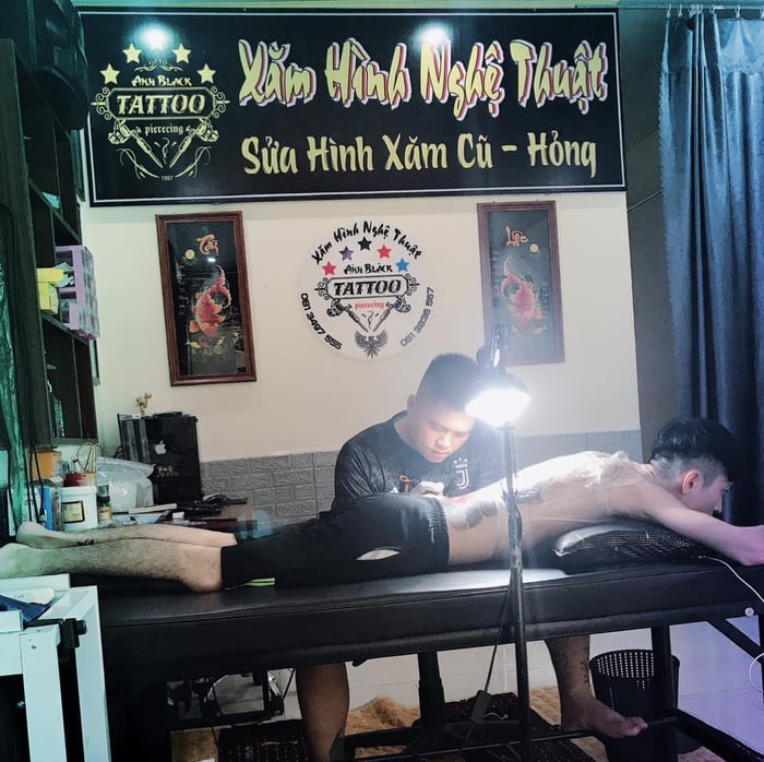 Hình ảnh Anh Black Tattoo 1