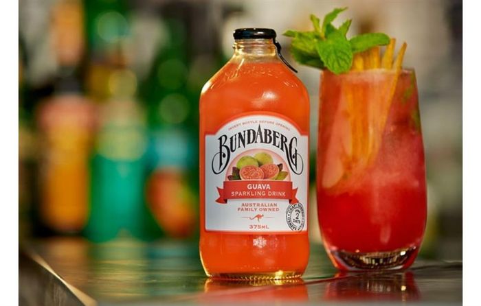 Nước Ép Ổi Bundaberg Guava Sparkling Drink - Hình 1