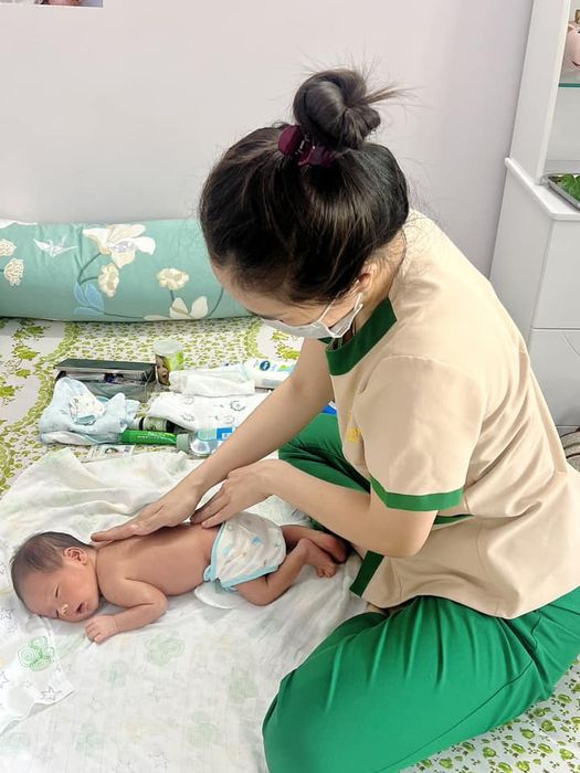 MomMi - Hình ảnh dịch vụ chăm sóc mẹ và bé sau sinh tại Long An 3