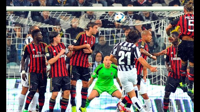 Pirlo ngưỡng mộ Juninho trong cách đá phạt ảnh 1