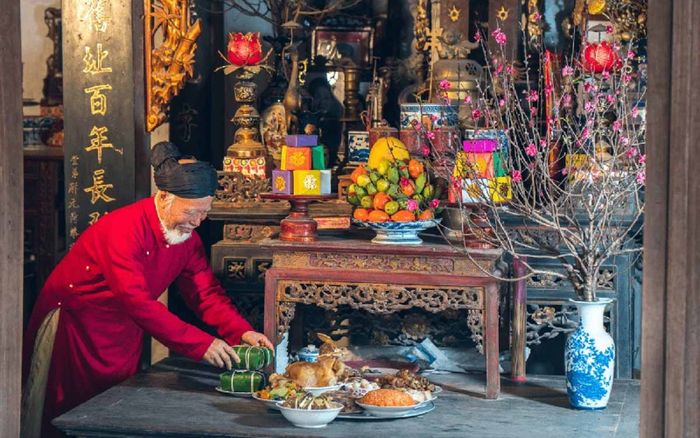 Hướng dẫn chuẩn bị văn khấn cho việc dọn dẹp bàn thờ ngày Tết - Ảnh 2