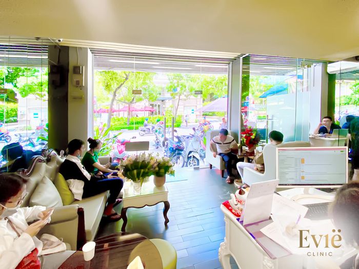 Hình ảnh Evie Clinic 2
