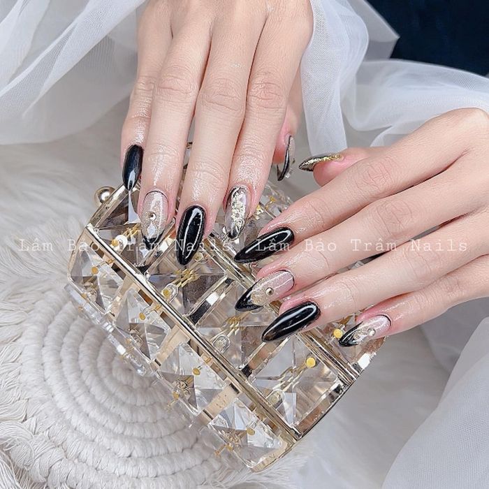 Ảnh 1 tại Lâm Bảo Trâm Nails & Make Up Academy