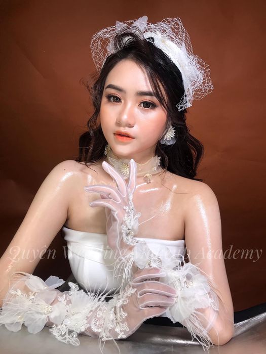 Học viện Trang Điểm Cô Dâu QUYÊN - Hình ảnh 3