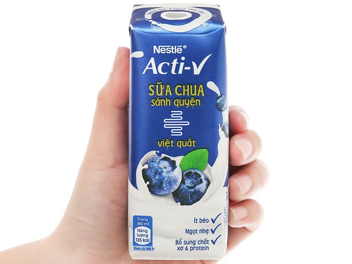 Hình ảnh sữa chua uống Nestlé vị việt quất số 2