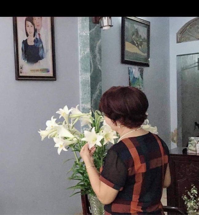 Ảnh của nhà thơ Huong Mrs Le