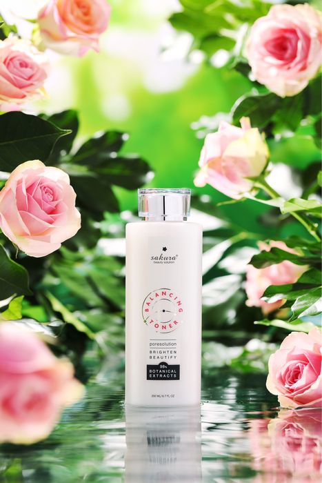 Ảnh 1 của Nước Cân Bằng Da Tinh Chất Hoa Hồng Sakura Balancing Toner