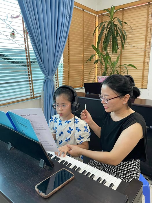 Ảnh 2 của Twins Piano