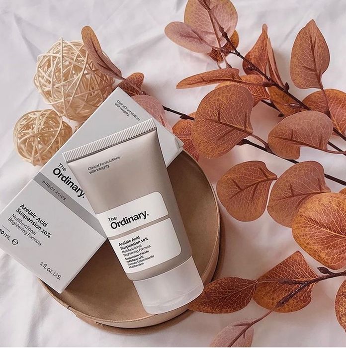 The Ordinary Azelaic Acid Suspension 10% chứa các thành phần an toàn cho da.