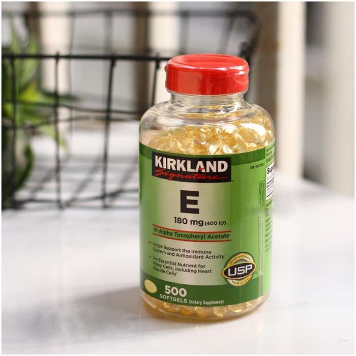 Viên Uống Vitamin E Kirkland Signature 400 IU - Hình 1