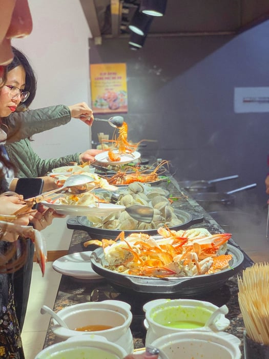 Hình ảnh Buffet Bay Hoàng Ngân 1