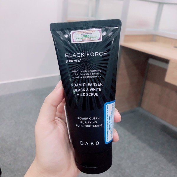 Sữa rửa mặt than hoạt tính Dabo Black Force - ảnh 1