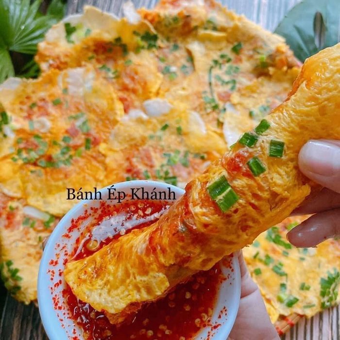 Hình ảnh quán Bánh Ép Khánh - Trà Sữa - Ăn Vặt - 1