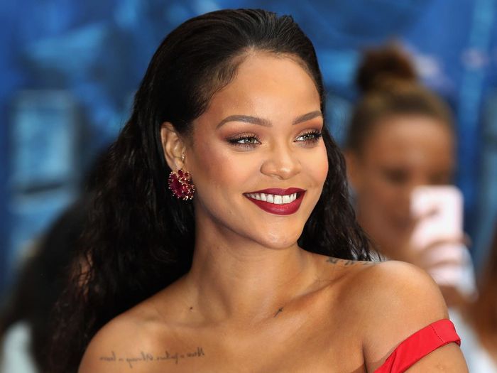 Rihanna (82 triệu lượt thích) hình ảnh 2