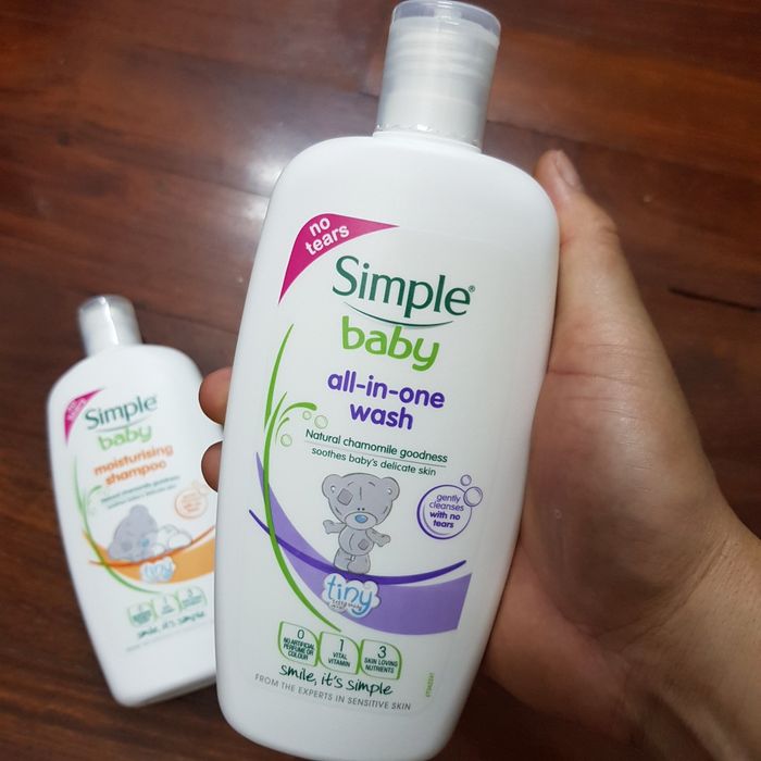 Sữa tắm và dầu gội Simple Baby Moisturising - Hình ảnh 2