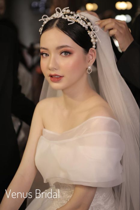 Áo cưới Venus Bridal - Hình 1