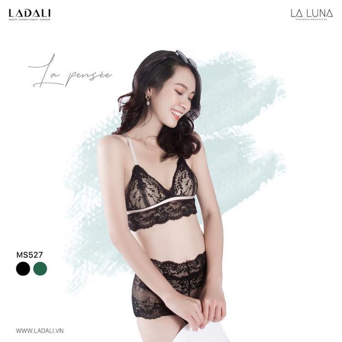 Ladali - Vương Quốc Đồ Lót ảnh 1
