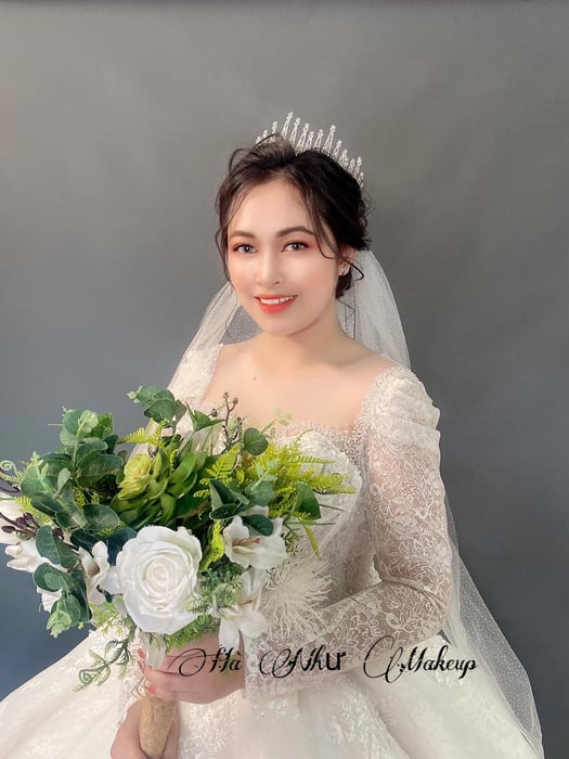 Hà Như makeup (LY SARRY BRIDAL) ảnh 1