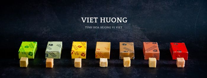 Bánh Đậu Xanh Rồng Vàng Việt Hương hình ảnh 1