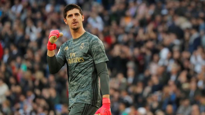 Courtois chứng minh đẳng cấp tại sân Bernabeu