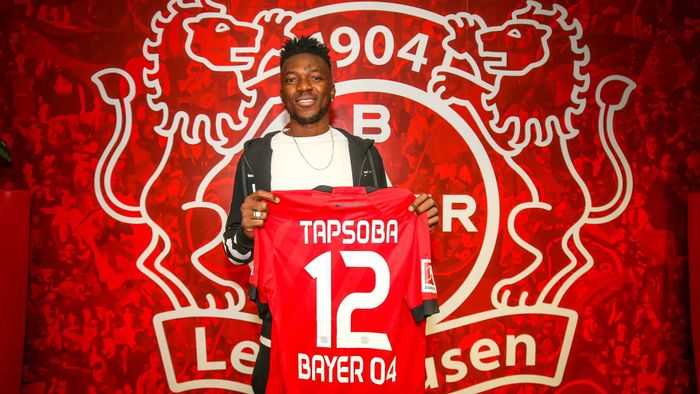 Tapsoba hiện đang thi đấu cho Bayer Leverkusen, hình ảnh 1