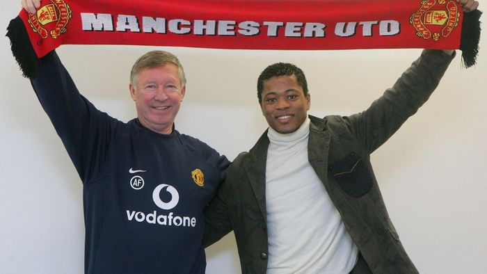 Sir Alex đã mang về một hậu vệ trái xuất sắc ảnh 1