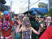 Mardi Gras (Còn được gọi là Shrove Tuesday và Fat Tuesday)