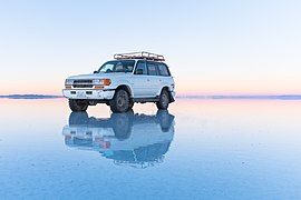 Hiệu ứng phản chiếu tại Salar de Uyuni