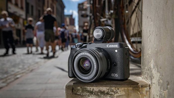 So sánh trọng lượng của Canon M50 và M50 Mark II