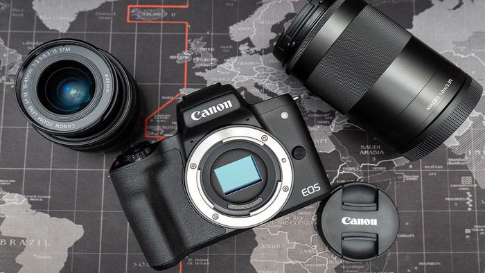 Đánh giá chi tiết ống kính của Canon M50 Mark II