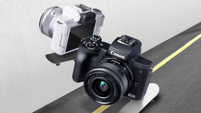 So sánh thiết kế của Canon M50 và M50 Mark II