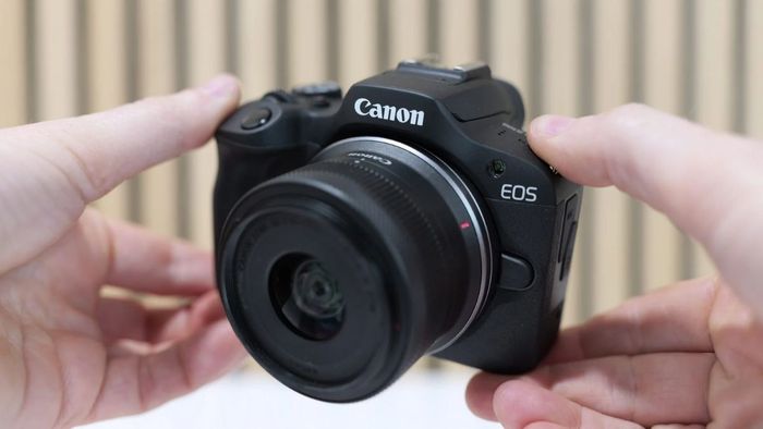 Đánh giá Canon R100 chi tiết - Đây có phải là sự lựa chọn lý tưởng?