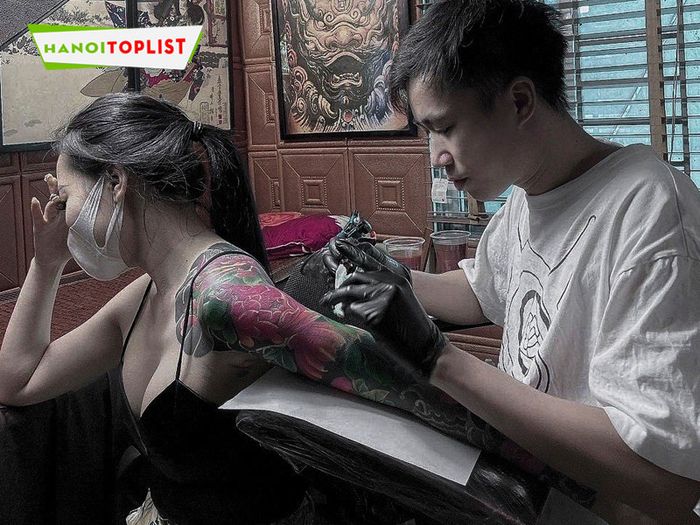 viet-ink-tattoo-xam-nghe-thuat-ha-noi-Mytour