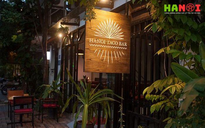 Hanoi-taco-bar-Mytour