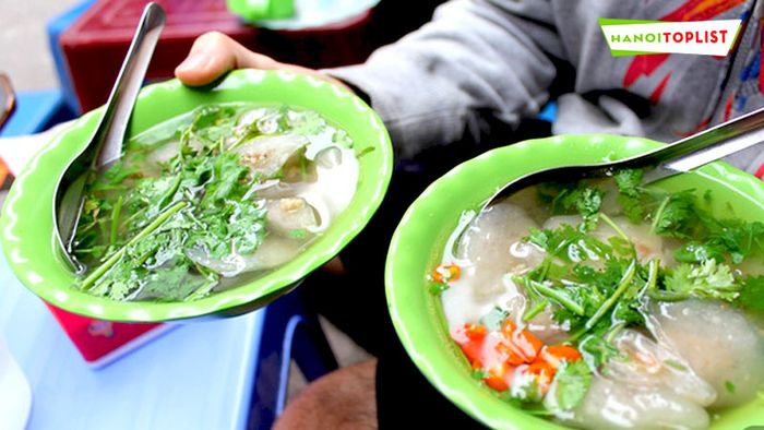 banh-bot-loc-chan-nuoc-mai-huong-ha-noi-Mytour