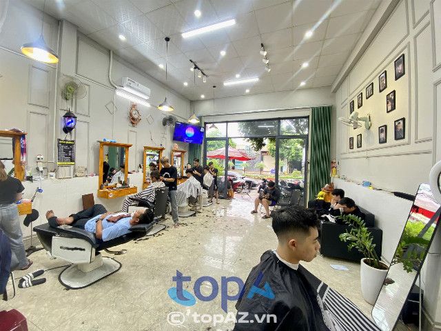 Ducky Barber Shop tại Pleiku