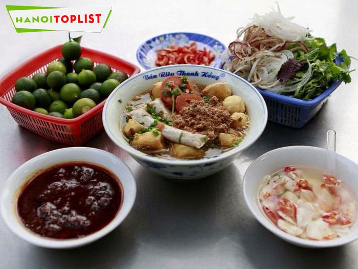 quan-bun-rieu-cua-ha-noi-thanh-hong-Mytour