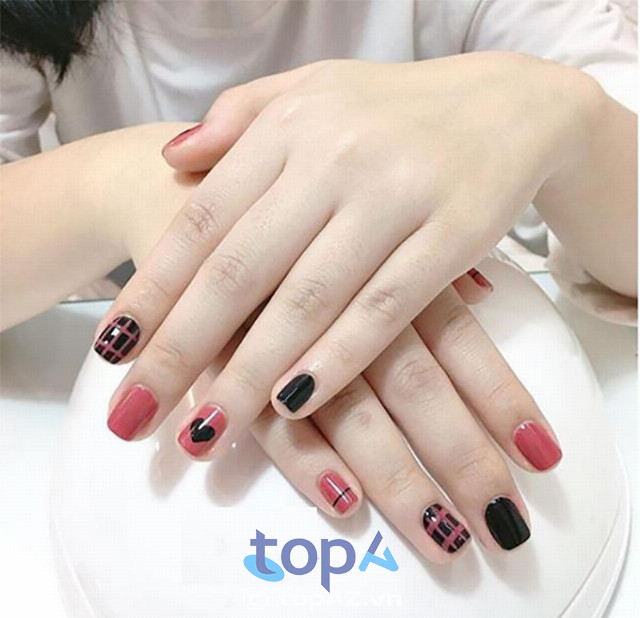 Le’s Charm là tiệm làm nail nổi tiếng tại quận Thanh Xuân