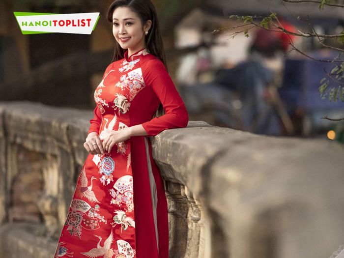 may-ao-dai-ha-noi-tai-ao-dai-chi-Mytour