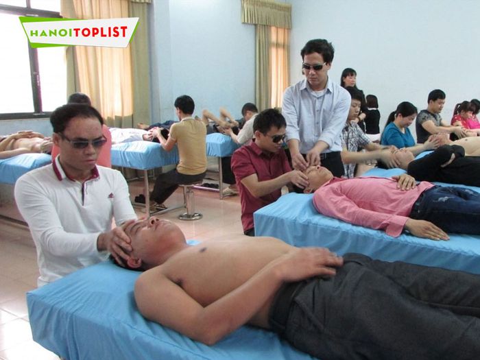 trung-tam-massage-nguoi-mu-hoi-sinh-Mytour