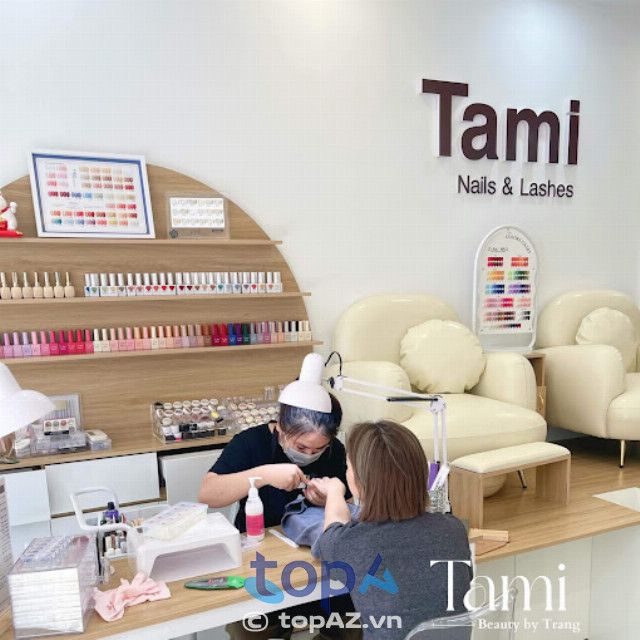 tiệm nail nổi bật tại quận Đống Đa