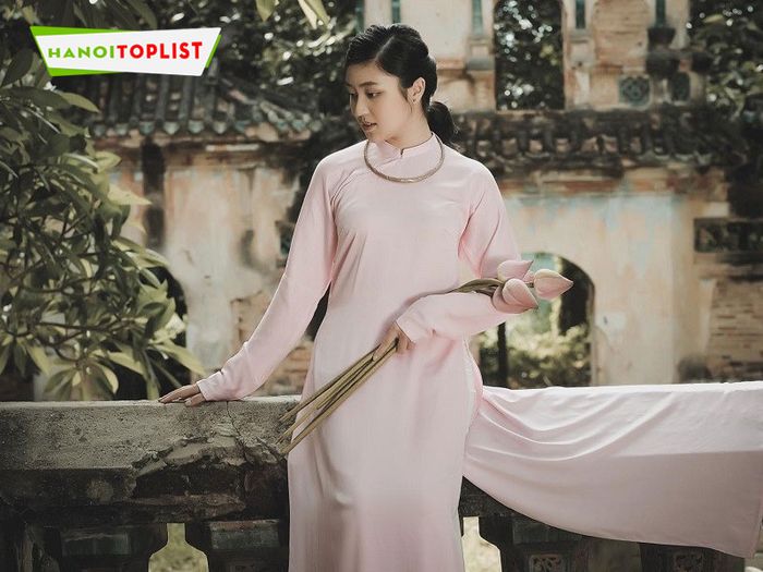 ao-dai-minh-thao-Mytour