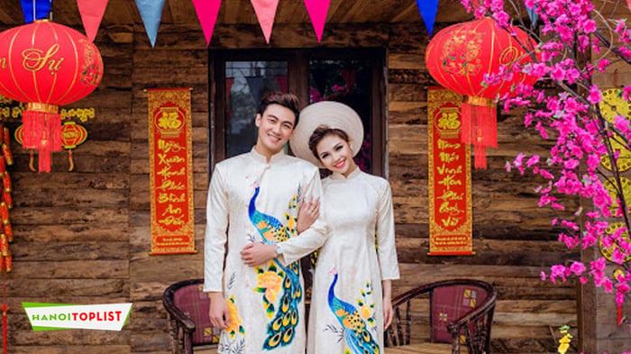 ao-dai-minh-duc-Mytour