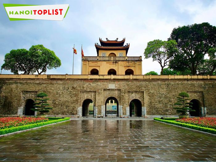 hoang-thanh-thang-long-nguon-goc-lich-su-dan-toc-Mytour