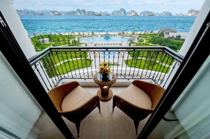 phong-deluxe-king-ocean-view