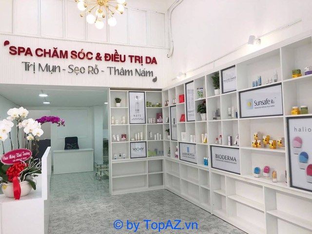 Happy Skin Medical Spa chuyên cung cấp các dịch vụ chăm sóc và điều trị mụn sâu cho làn da.