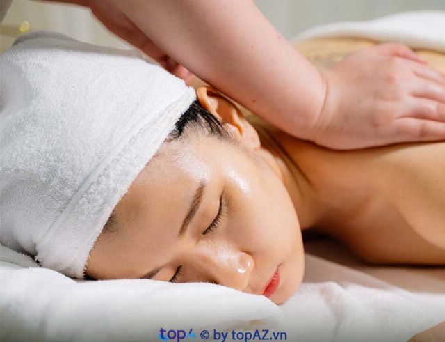 massage trị liệu đau vai gáy tại tphcm